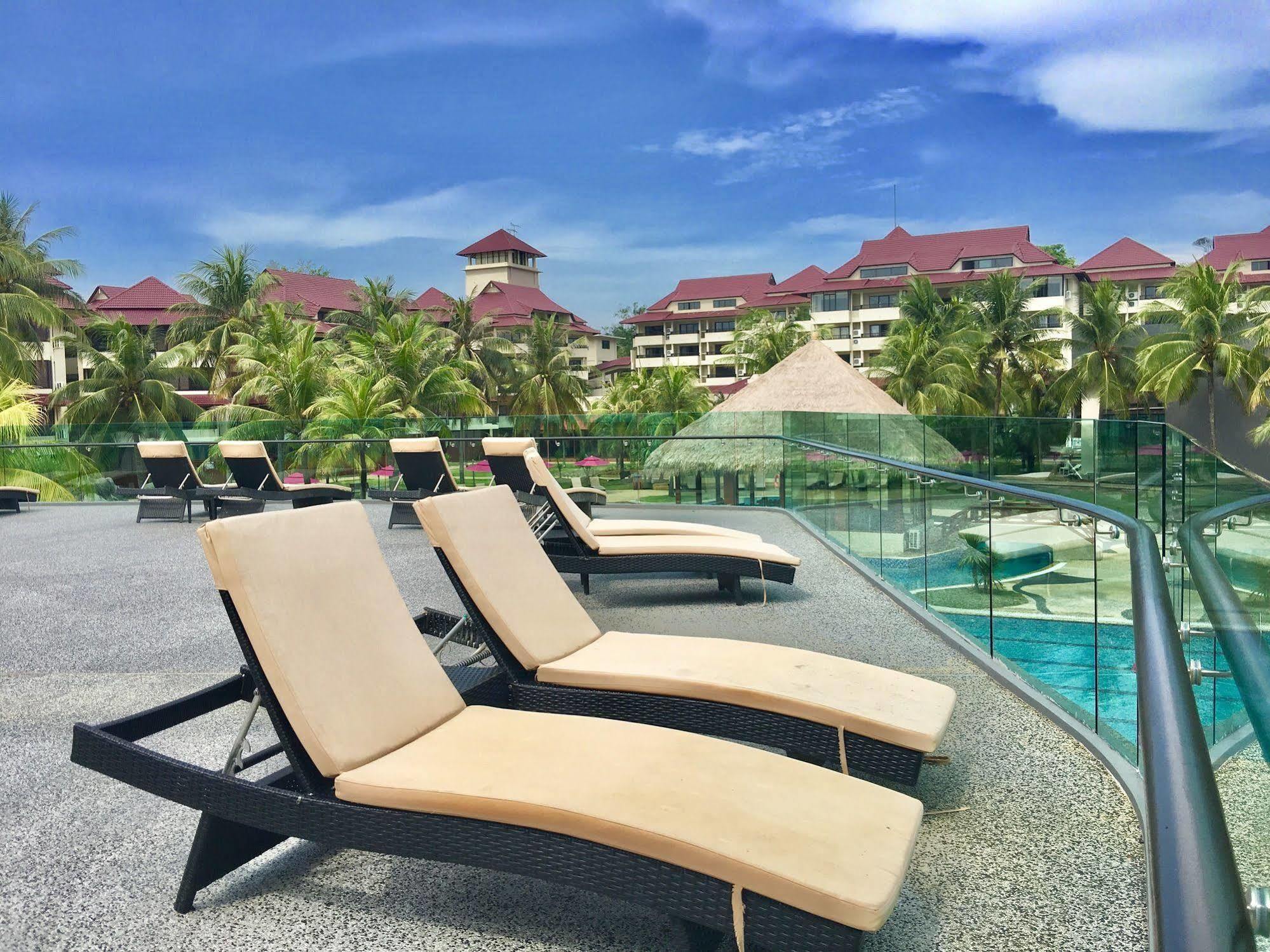 Sand & Sandals Desaru Beach Resort & Spa Exteriör bild